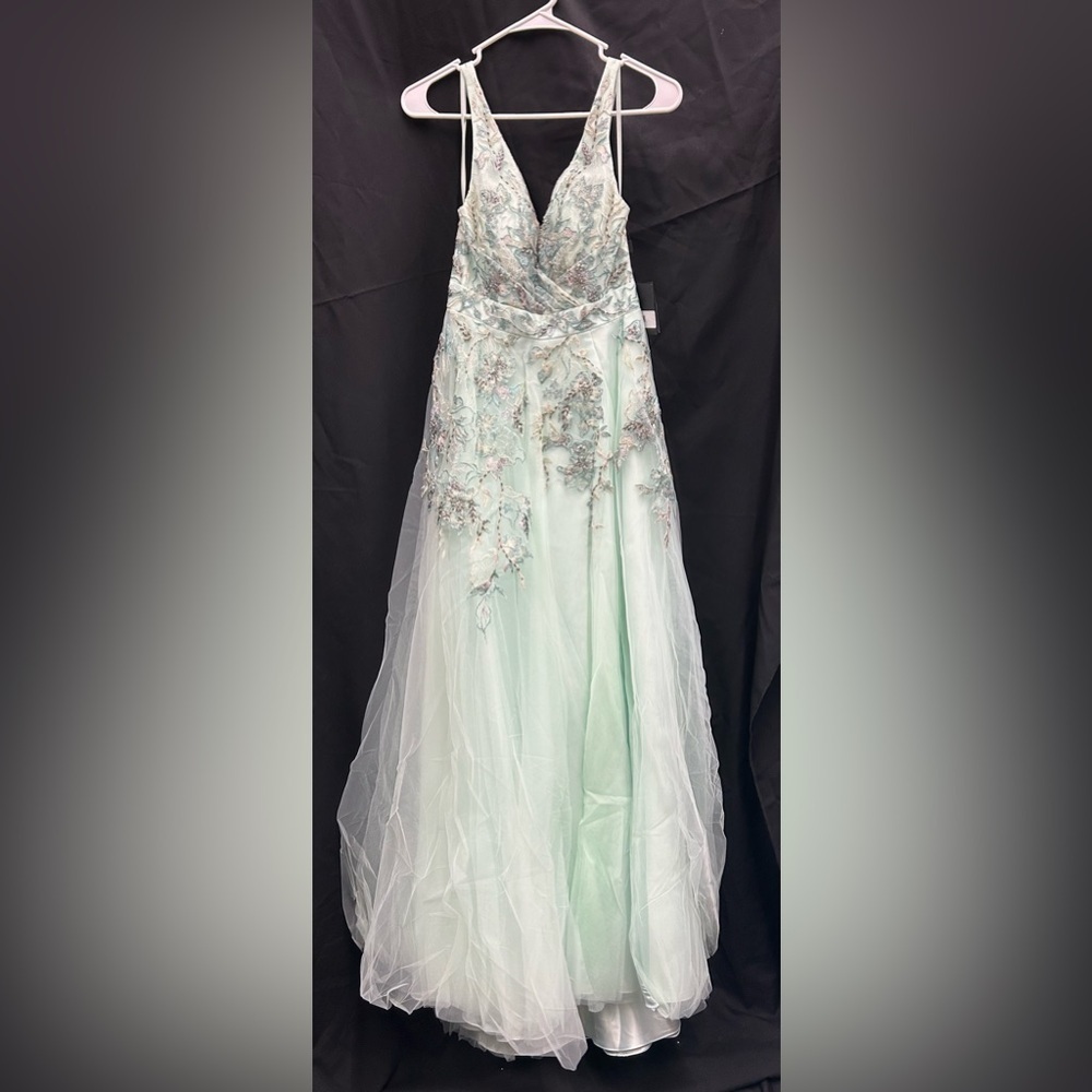 Mac Duggal 11319 NWT Elegant Light Green Gown with Floral Details *Sample Dress